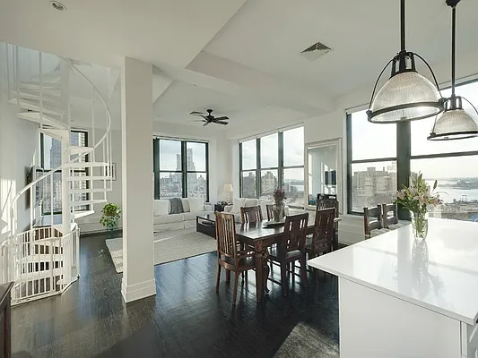 Sold by Sotheby's International Realty | media 1