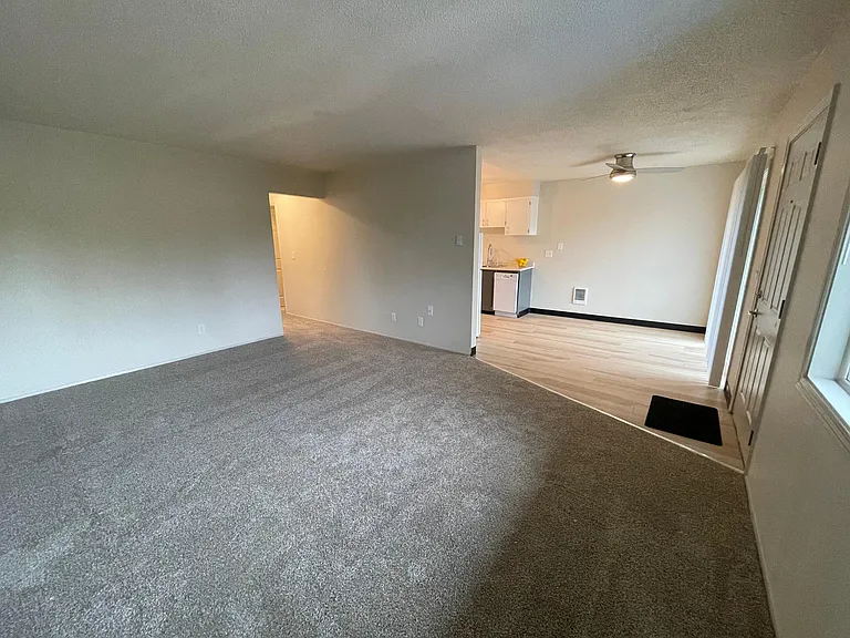 10812 SE Stark St #13 — Photo 5