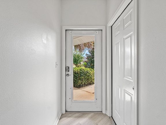 4th image of 47 White Heron Dr