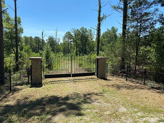 4th image of 5 Hidden Acres Dr