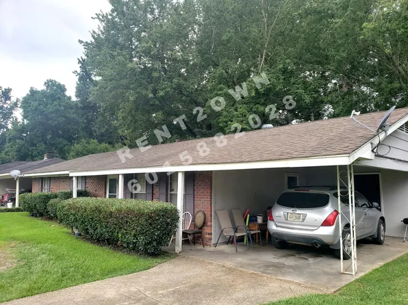 310 W Ray Dr, Hattiesburg, MS 39402