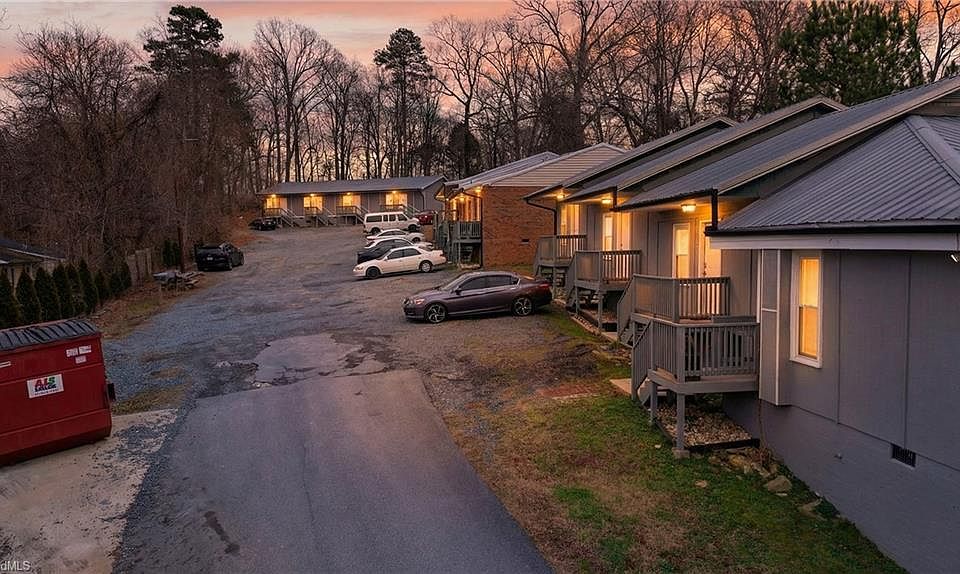 1st image of 1240 Old Liberty Rd