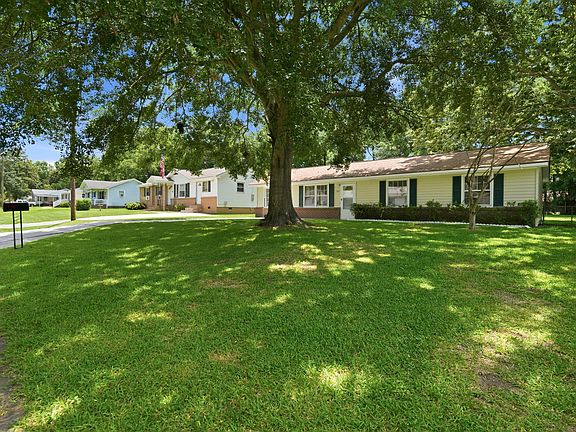 2nd image of 227 Farm Rd