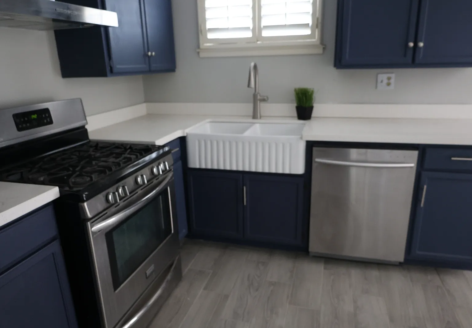 3 bed, 1419 sqft, $1,850 — Photo 2