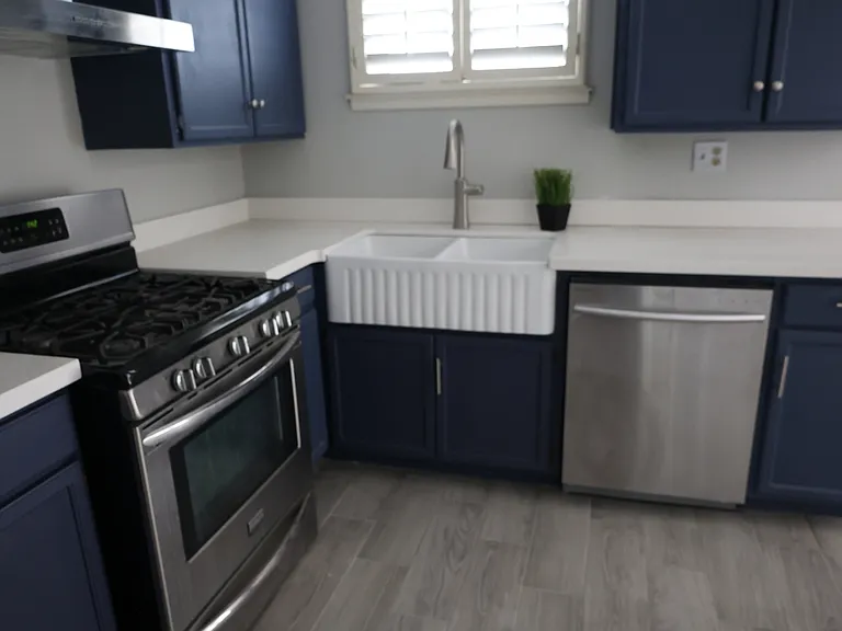 5103 Marcillus Ave — Photo 2