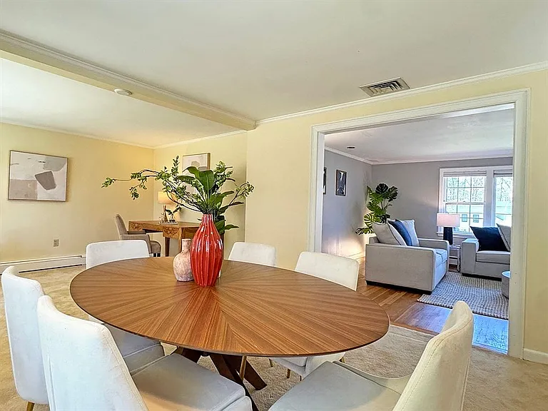 43 Sherburn Cir — Photo 14
