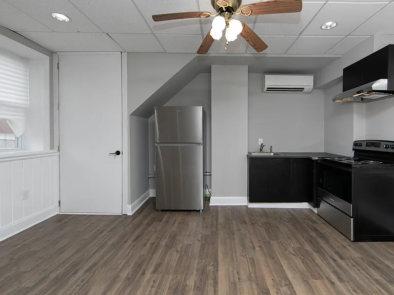 2704 Chestnut Ave #B — Photo 8