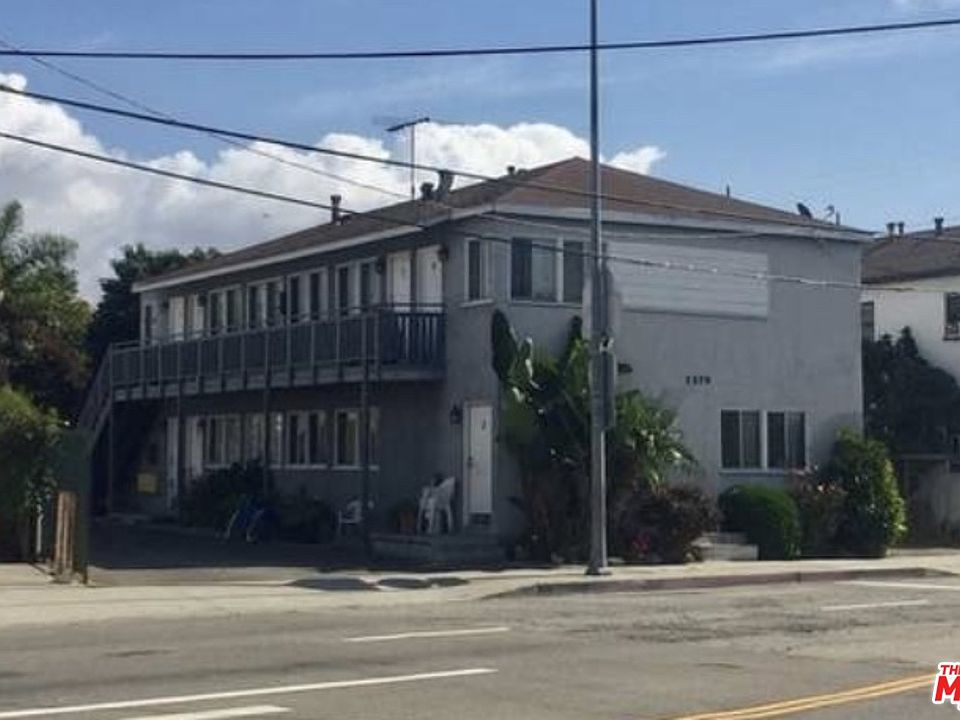2nd image of 2270 S Barrington Ave
