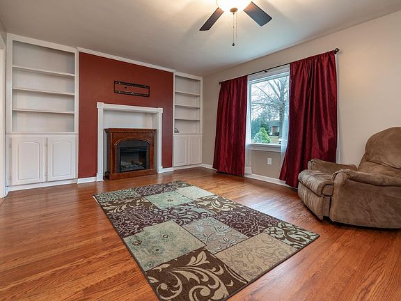 2nd image of 10003 Prairie Dr