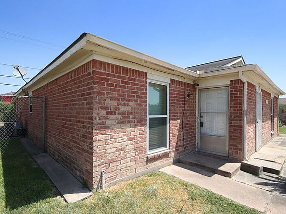 3rd image of 15063 Woodforest Blvd #A