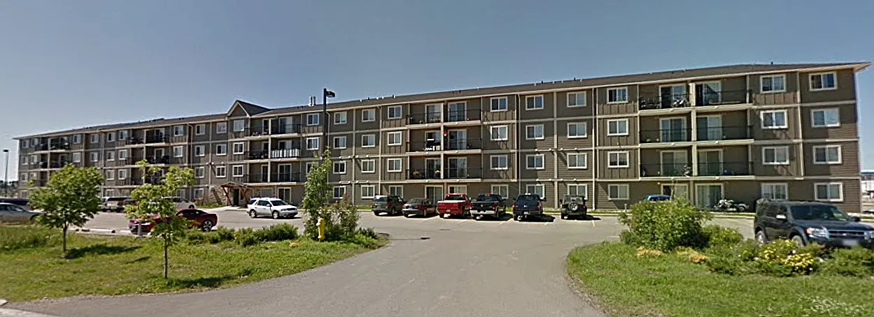 Wentworth Apartments — Photo 1