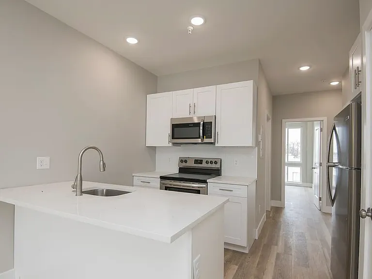 2207 N Broad St #3R — Photo 2