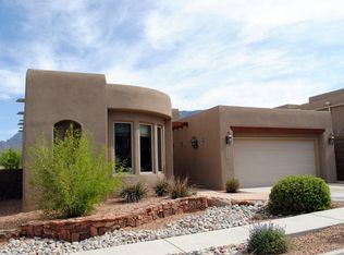 5239 Foothills Trl NE, Albuquerque, NM 87111