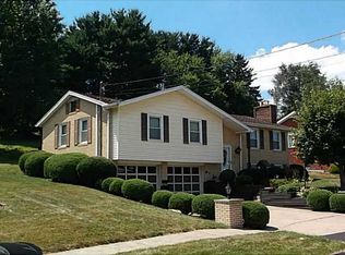 79 Mayflower Dr, Uniontown, PA