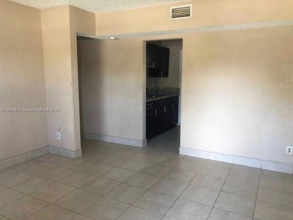 2nd image of 4721 NE 18th Ave #0