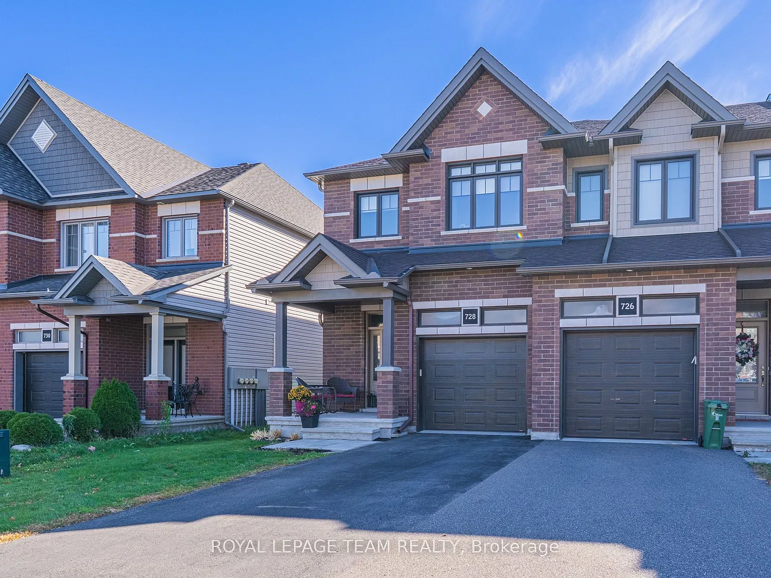4 bed, $2,900 — Photo 2