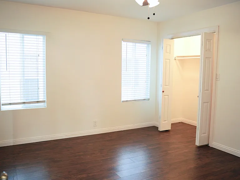 429 N Palm Ave #A — Photo 24