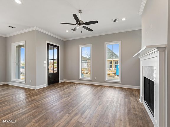 3rd image of 102 Provincetown Ln