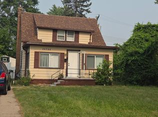 26786 Barrington St, Madison Heights, MI 48071