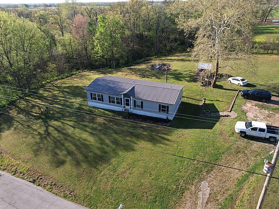 2nd image of 15455 E 390th Rd
