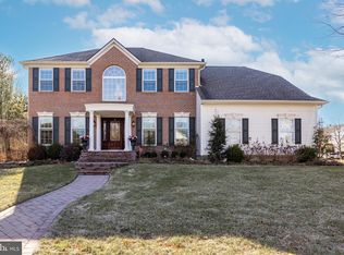2 Brook Ln, Lumberton, NJ 08048