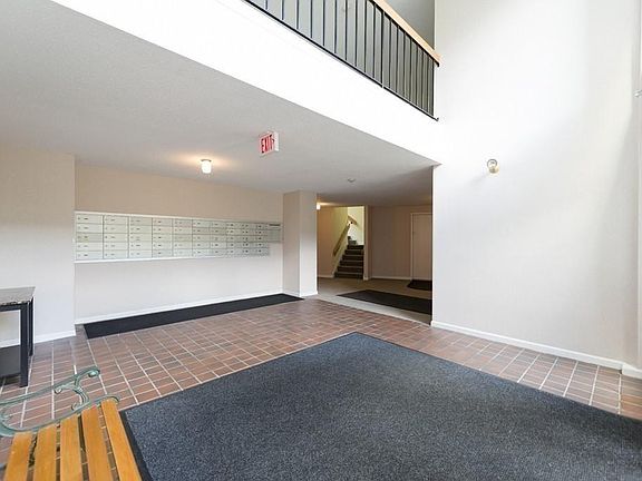 4th image of 500 Colonial Dr Unit 103