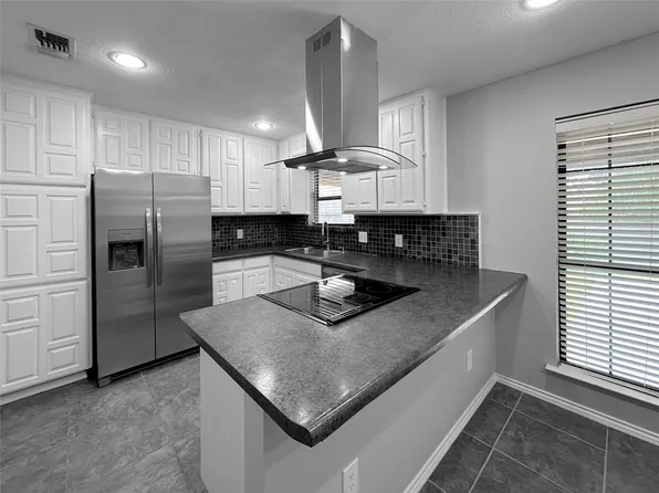 7716 Harmony Dr, Fort Worth, TX 76133