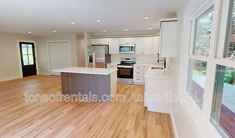 6 Tracy Ln — Photo 15