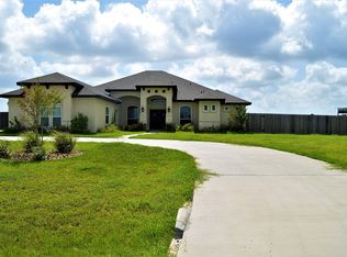 2574 Digger Ln, Corpus Christi, TX 78415