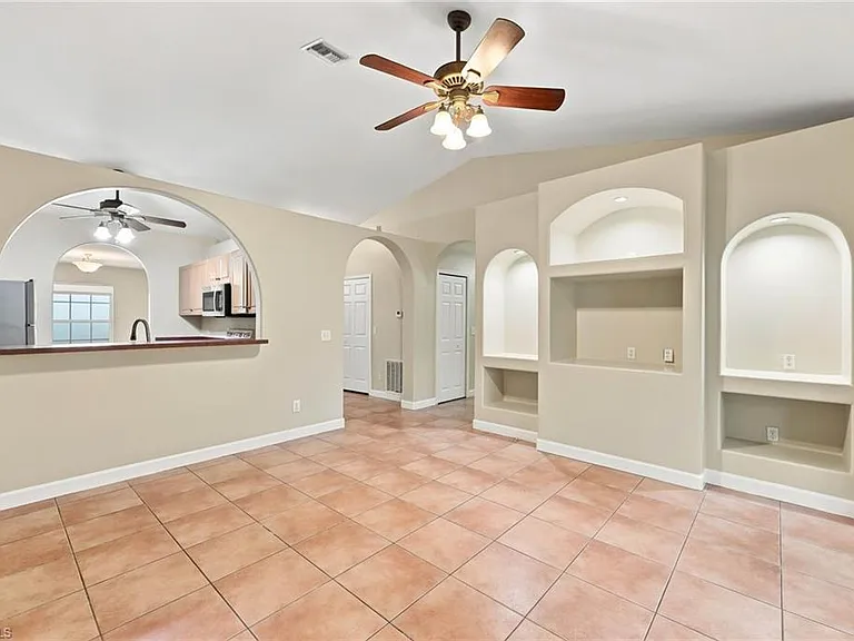 4438 Pine Lake Rd — Photo 4