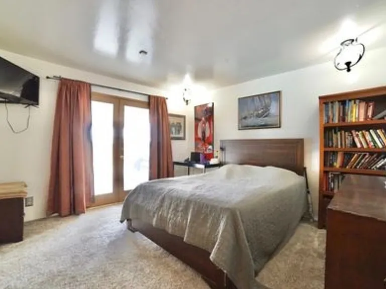 5901 Mohawk St — Photo 13