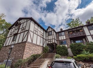 2709 Hemingway Ln, Mahwah, NJ 07430