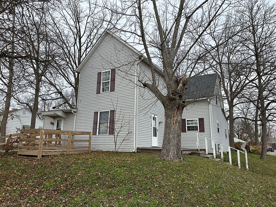 1st image of 640 SW 1st St
