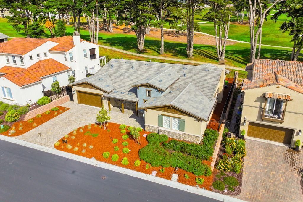 1790 Links Drive 2