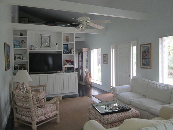 4th image of 905 Pirate Cove Ln #905