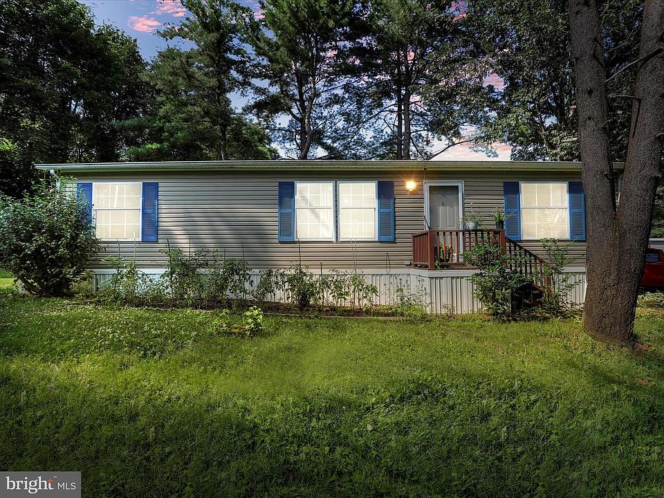 1st image of 1685 Liberty Dr