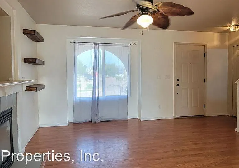 3241 Viero Dr — Photo 2