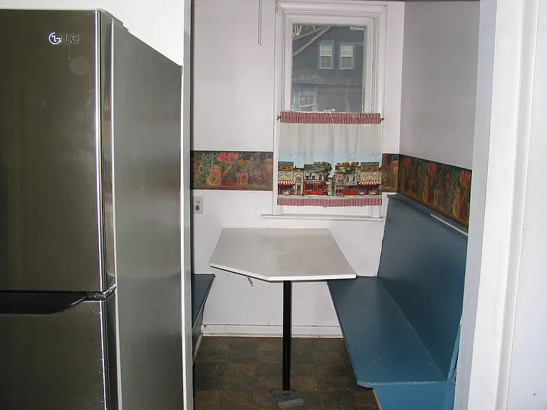 1102 W 11th Ave — Photo 14
