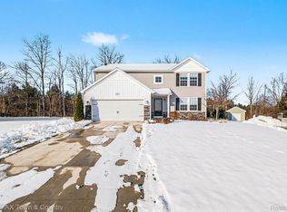 3181 Coventry Ct, Flushing, MI 48433