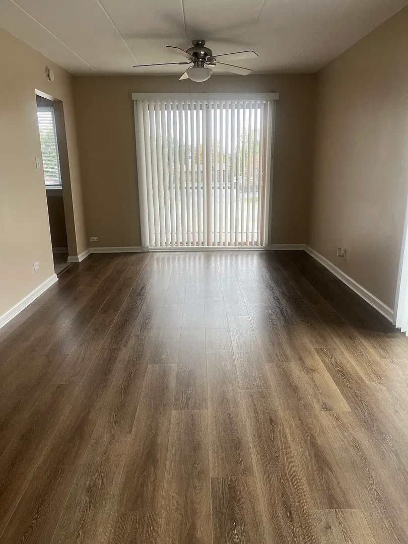 2 bed, 1.5 bath, 1000 sqft, $1,850 — Photo 2