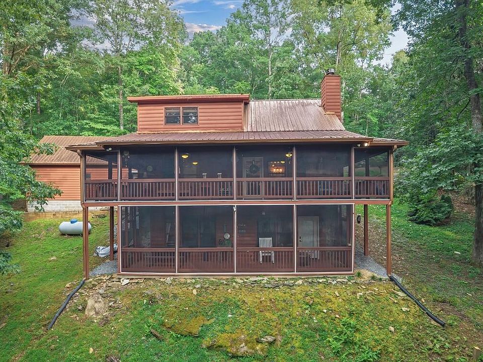 1st image of 367 Sunrise Valley Rd