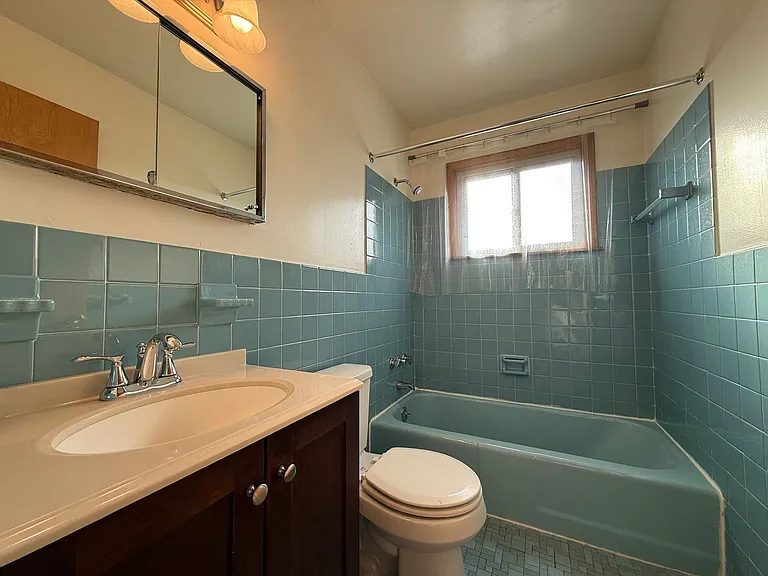 647 Cleveland Ave S — Photo 7