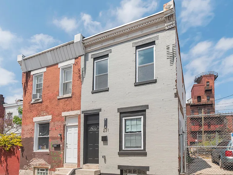 231 W Atlantic St — Photo 1