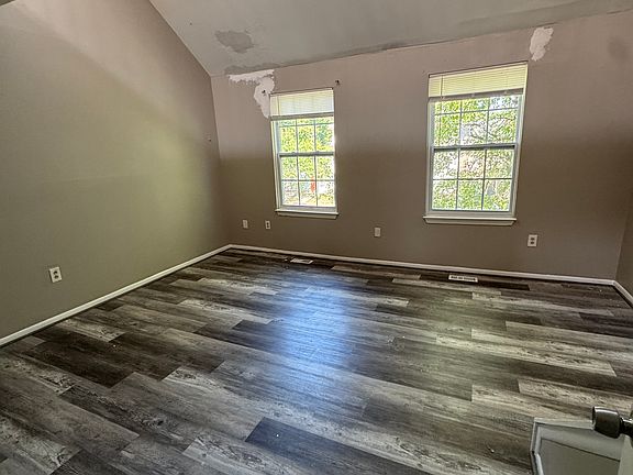 5th image of 6945 Rockfield Rd