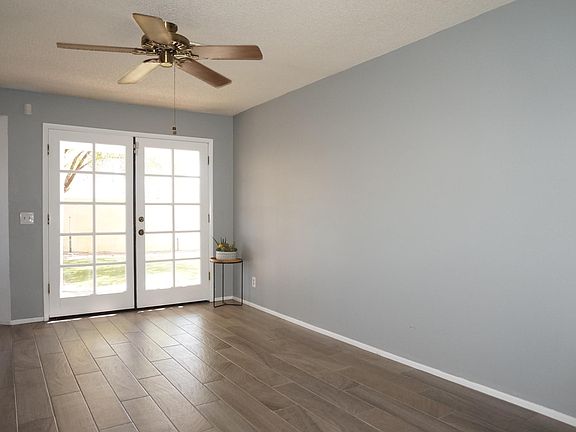 4th image of 3065 Waterview Dr