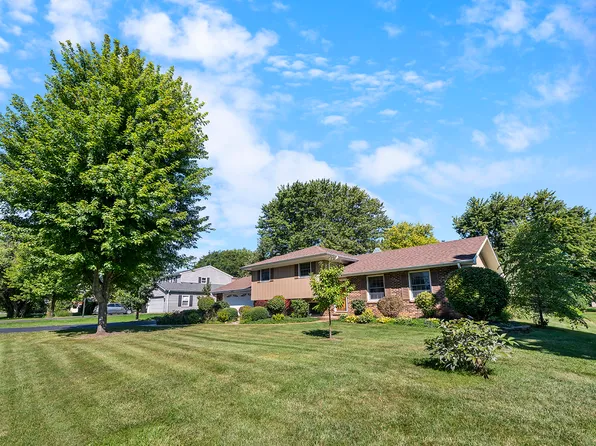 29W316 Andermann Dr, Naperville, IL 60564