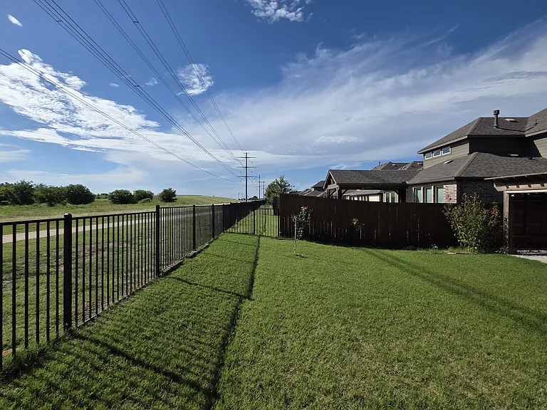 11745 Wulstone Rd — Photo 35