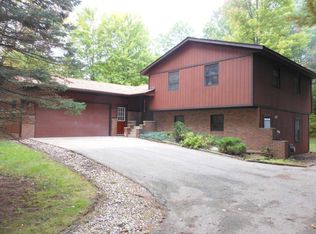 14933 Leonard Rd, Spring Lake, MI 49456