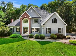 6 Evergreen Dr, Plaistow, NH 03865