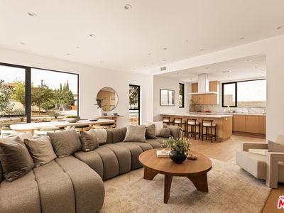 2425 20th St #A, Santa Monica, CA, 90405